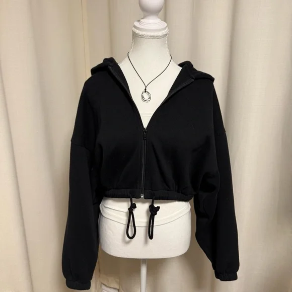 H&M Thick Batwing Cropped Hoodie - Picture 2 of 5